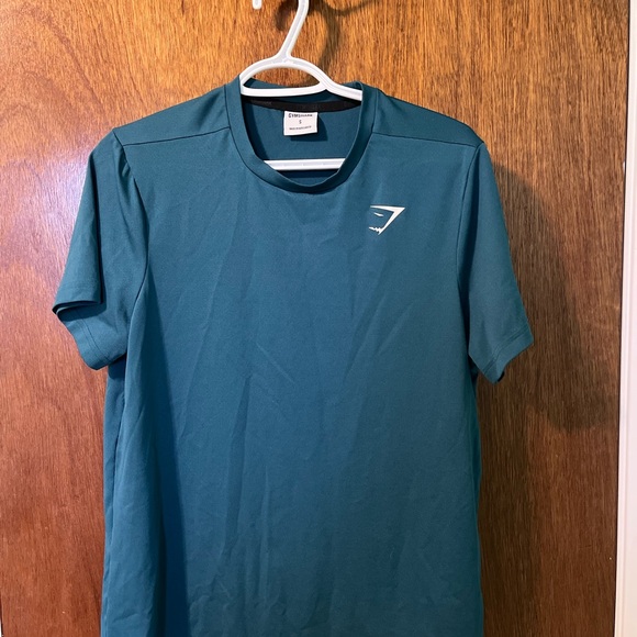 Oversized gymshark shirts. Size small - Picture 4 of 7